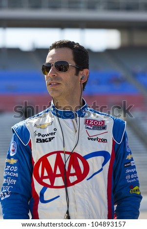 Ft WORTH, TX - JUN 08:  Helio Castroneves (3) prepares to qualify for the Firestone 550 race at the Texas Motor Speedway in Fort Worth, TX on June 08, 2012.
