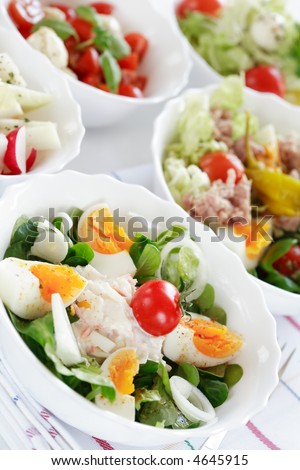 Small salads, low calorie eating