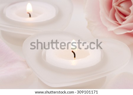 Rose and aroma candle