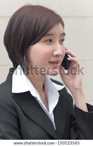 asian business woman on phone call