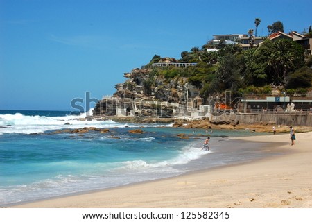 Bondi to Coogee coastal walk, Sydney, Australia. A cliff top coastal walk extends for 6 km in SydneyÃ¢Â?Â?s eastern suburbs. The walk features stunning views, beaches, parks, cliffs, bays and rock pools.