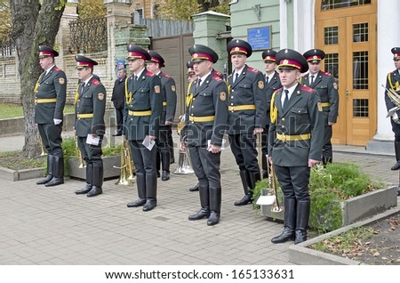 KIEV, UKRAINE - OCTOBER 01: Military band at the funeral of Chief of the Security Service of Ukraine - Directorate for Combating Terrorism - Alexander S. Birsan on October 01, 2013 in Kyiv, Ukraine