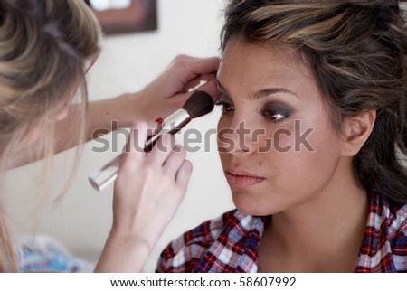 make-up session latin girl