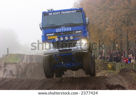blue daf truck jumping