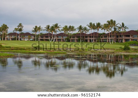 Vacation cottages in Hawaii near the lake