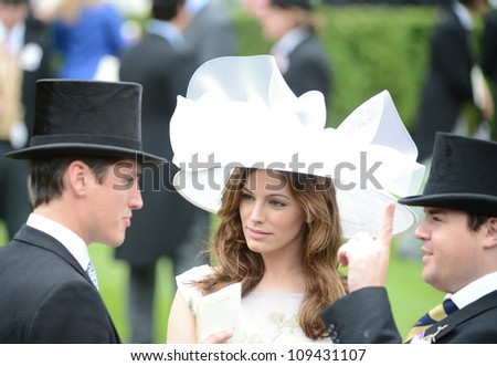 Kelly Brook attends the final day of the annual Royal Ascot horse racing event, Ascot, UK. June 23, 2012. Picture: Catchlight Media / Featureflash