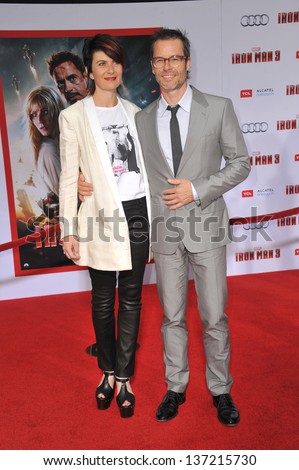 Guy Pearce & wife Kate Mestitz at the Los Angeles premiere of his movie \