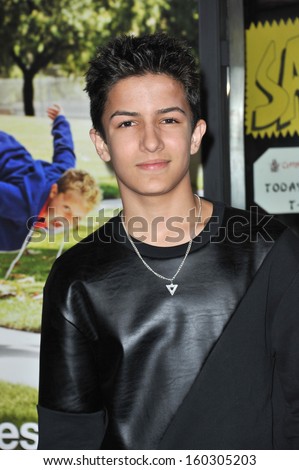 Aramis Knight at the premiere of \