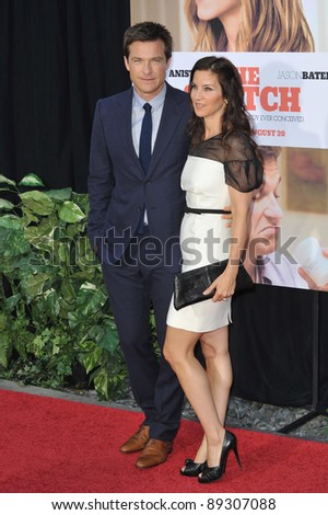 Jason Bateman & wife Amanda Anka at the world premiere of his new movie \