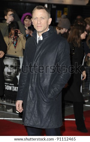Daniel Craig arriving for the premiere of 