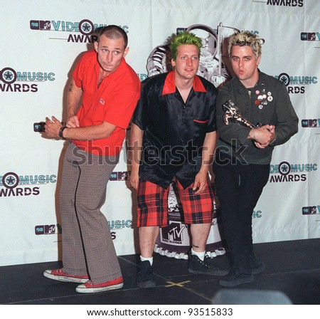 09SEP98: Alternative music group GREEN DAY at the MTV Video Music Awards in Los Angeles.