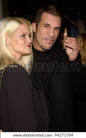 Actor ROBERT DAVI & date at the Los Angeles premiere of his new movie The Hot Chick. 02DEC2002.   Paul Smith / Featureflash