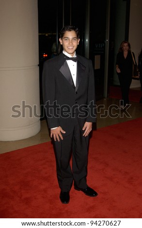 Actor TYLER HOECHLIN at the Hollywood Film Festival\'s Hollywood Movie Awards and Gala Ceremony, in Beverly Hills. 07OCT2002.  Paul Smith / Featureflash