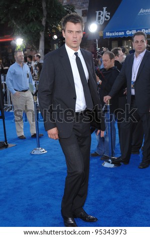Josh Duhamel at the Los Angeles premiere of his new movie \