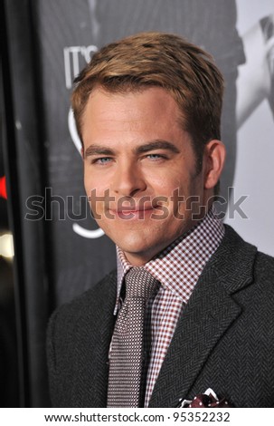 Chris Pine at the Los Angeles premiere of his new movie 