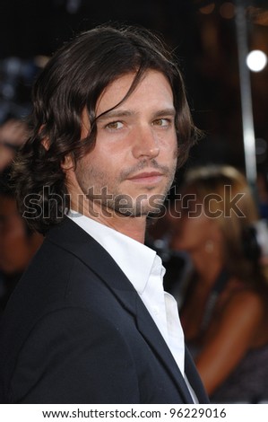 Actor JASON BEHR at the Los Angeles premiere of Just Like Heaven at the Grauman\'s Chinese Theatre, Hollywood. September 8, 2005  Los Angeles, CA  2005 Paul Smith / Featureflash