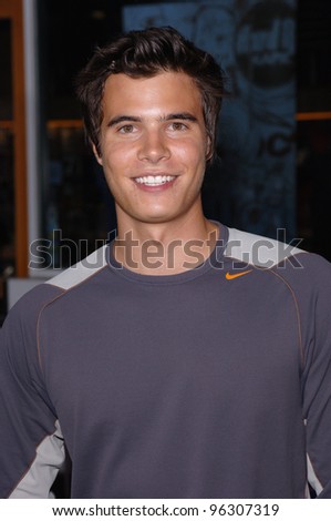 Actor RYAN SYPEK at the Los Angeles premiere of Serenity at the Universal City Cinemas. September 22, 2005  Los Angeles, CA.  2005 Paul Smith / Featureflash