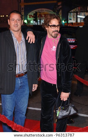 Actor ROBERT DOWNEY JR. & friend at the world premiere, in Hollywood, of Get Rich or Die Tryin\'. November 2, 2005  Los Angeles, CA.  2005 Paul Smith / Featureflash