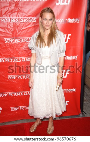 Actress MOLLY SIMS at the Los Angeles premiere of Friends with Money. March 27, 2006  Los Angeles, CA  2006 Paul Smith / Featureflash