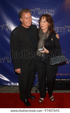 Actor MARTIN SHEEN & wife JANET at party in Los Angeles to celebrate to 100th episode of TV series The West Wing. November 1, 2003  Paul Smith / Featureflash