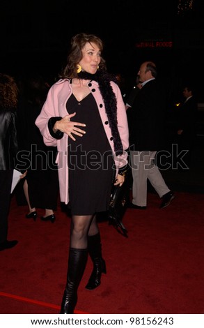 Actress LUCY LAWLESS at the Los Angeles premiere of The Lord of the Rings: The Fellowship of the Ring. 16DEC2001  Paul Smith/Featureflash