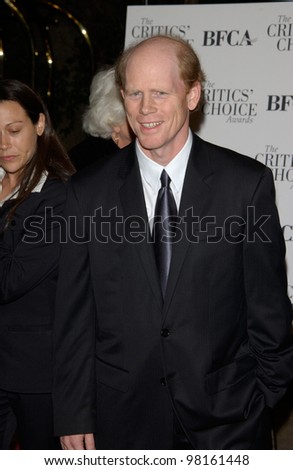 Director RON HOWARD at the Broadcast Film Critics Association\'s 7th Annual Critics Choice Awards at the Beverly Hills Hotel. 11JUN2002.  Paul Smith/Featureflash