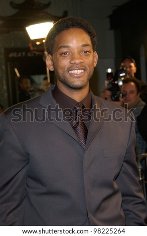 Actor WILL SMITH at the world premiere, in Hollywood, of Showtime. He was executive producer for the movie. 11MAR2002.   Paul Smith / Featureflash