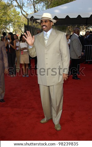 STEVE HARVEY at the 16th Annual Soul Train Music Awards in Los Angeles. 20MAR2002.   Paul Smith / Featureflash