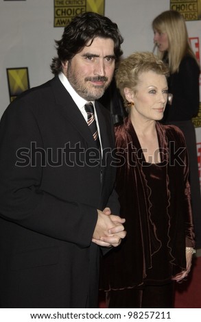 Actor ALFRED MOLINA & actress wife JILL GASCOINE at the Broadcast Film Critics 8th Annual Critics\' Choice Awards at the Beverly Hills Hotel. 17JAN2003.   Paul Smith / Featureflash