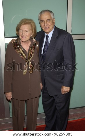 Actor/director GARRY MARSHALL & wife at the world premiere, in Hollywood, of How To Lose A Guy In Ten Days. 27JAN2003.    Paul Smith/Featureflash