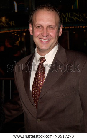 Actor NICK SEARCY at the Los Angeles premiere of his new movie Cast Away. 07DEC2000.   Paul Smith / Featureflash