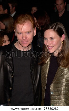 Actor DAVID CARUSO & wife MARGARET at the Los Angeles premiere of his new movie Proof of Life. 04DEC2000.  Paul Smith / Featureflash