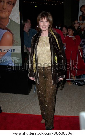 Actress JOANNA GLEASON at the Los Angeles premiere of her new movie The Wedding Planner. 23JAN2001   Paul Smith/Featureflash