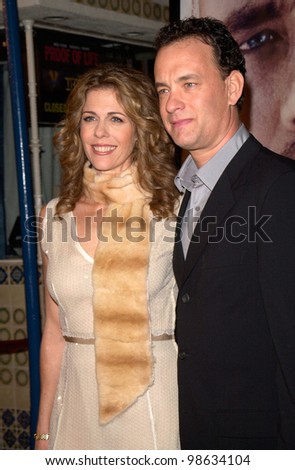 Actor TOM HANKS & actress wife RITA WILSON at the Los Angeles premiere of his new movie Cast Away. 07DEC2000.   Paul Smith / Featureflash