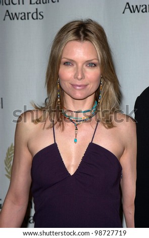Actress MICHELLE PFEIFFER at the Producers Guild of America\'s 12th Annual Golden Laurel Awards in Los Angeles. 03MAR2001.    Paul Smith/Featureflash