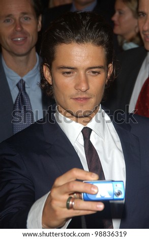 ORLANDO BLOOM at the USA premiere of his new movie The Lord of the Rings: The Return of the King, in Los Angeles. December 3, 2003  Paul Smith / Featureflash