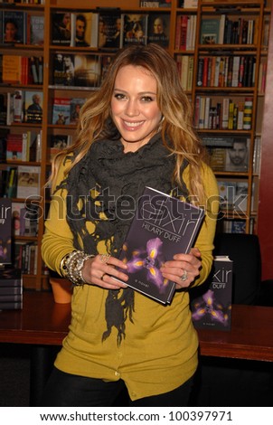 Hilary Duff at a signing for her novel \