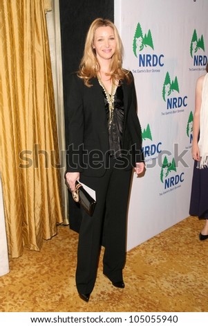 Lisa Kudrow at the Natural Resources Defense Council\'s 20th Anniversary Celebration. Beverly Wilshire Hotel, Beverly Hills, CA. 04-25-09