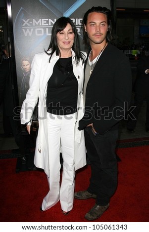 Anjelica Huston and Jack Huston  at the Industry Screening of \'X-Men Origins Wolverine\'. Grauman\'s Chinese Theater, Hollywood, CA. 04-28-09