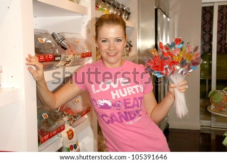 Melissa Joan Hart at the Sweet Harts Gift Certificate Give Away celebrating the Grand Opening. Sweet Harts, Sherman Oaks, CA. 06-02-09