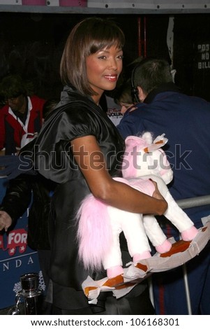 Aisha Tyler   at the Los Angeles Premiere of \'Bedtime Stories\'. El Capitan Theatre, Hollywood, CA. 12-18-08