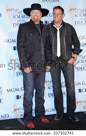 Eddie Montgomery and Troy Gentry in the press room at the Academy Of Country Music Awards\' Artist Of The Decade. MGM Grand, Las Vegas, NV. 04-06-09