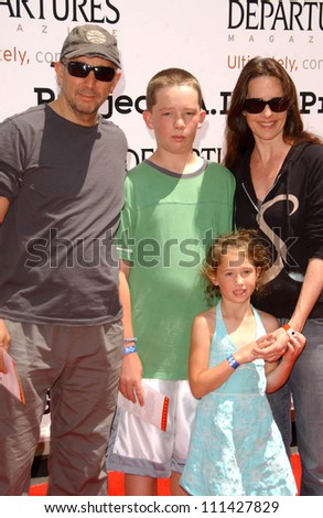 Richard Schiff with Sheila Kelley and their family  at the 6th Annual Project A.L.S. Los Angeles Benefit \