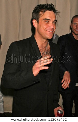Robbie Williams inside at the 2B Free Fall 2007 Collection Fashion Show. Boulevard 3, Hollywood, CA. 03-19-07