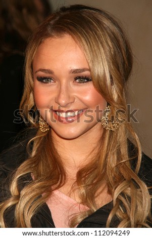 Hayden Panettiere at the 2B Free Fall 2007 Collection Fashion Show. Boulevard 3, Hollywood, CA. 03-19-07