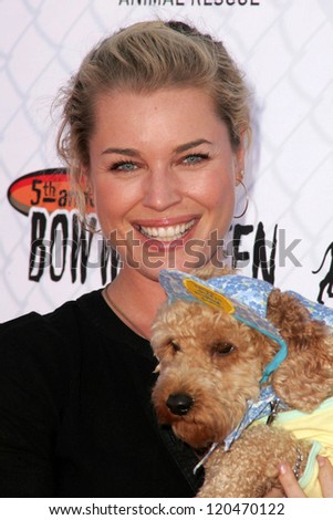 Rebecca Romijn at The 5th Annual BowWowWeen Benefit Presented by Dog.com. Barrington Dog Park, Los Angeles, CA. 10-29-06