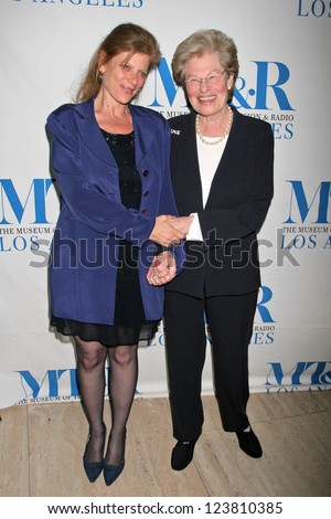 LOS ANGELES - DECEMBER 05: Eliza Roberts and mother at the Presentation of \