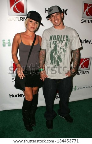 HOLLYWOOD - AUGUST 02: Pink and Carey Hart at Saturn\'s X-Games 12 Party at 6820 Hollywood Blvd on August 02, 2006 in Hollywood, CA.