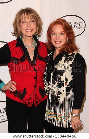 Susan Blakely, Sondra Currie at the SHARE 60th Annual \