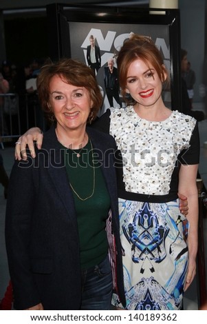 Isla Fisher and mother at the \